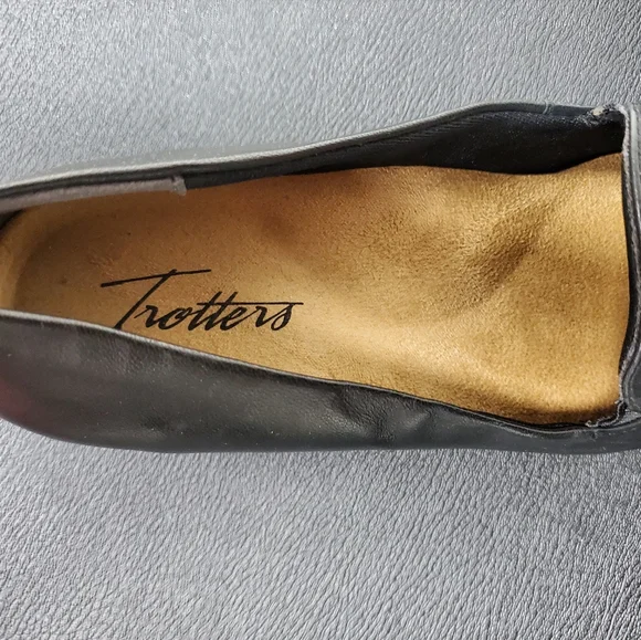 Trotters Women's Black Leather Loafers NWOT Sz 6.5 - Picture 5 of 11